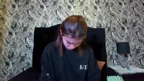 Gissel angel online show from 09/17/25, 08:32