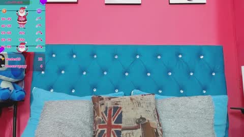 Gissell Saenz online show from 12/22/24, 02:38