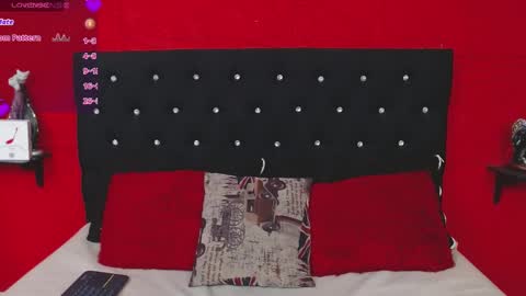 Gissell Saenz online show from 02/15/25, 07:06