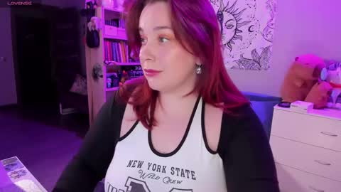 Snapshot of gitera_ chatting on 02/14/25, 09:32 AlexaMillis online show from 02/14/25, 09:32