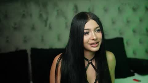 Snapshot of giuliasya chatting on 10/08/25, 07:11  Giulia  online show from 10/08/25, 07:11