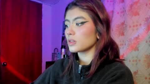 Snapshot of giulietta_mon chatting on 01/12/25, 03:17 Giulietta online show from 01/12/25, 03:17