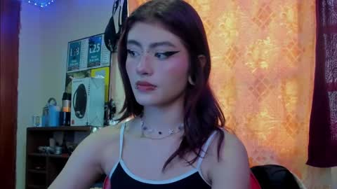 Snapshot of giulietta_mon chatting on 03/12/25, 10:17 Giulietta online show from 03/12/25, 10:17