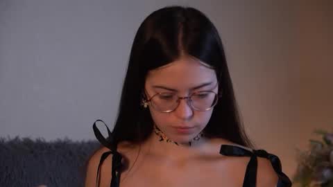 Snapshot of gizefto chatting on 10/25/25, 11:29 Agness online show from 10/25/25, 11:29