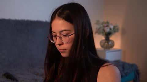 Snapshot of gizefto chatting on 10/30/25, 01:56 Agness online show from 10/30/25, 01:56