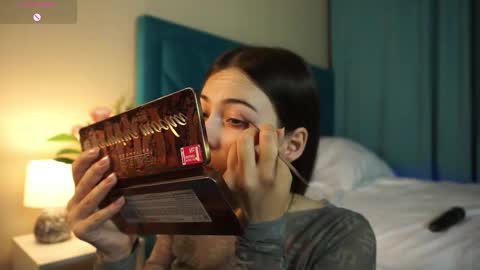 Snapshot of gizefto chatting on 11/12/25, 01:44 Agness online show from 11/12/25, 01:44