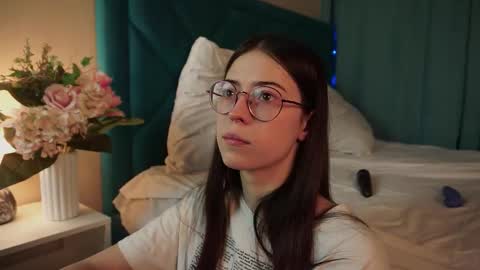 Agness online show from 02/12/26, 02:45