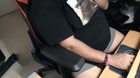 gizmo706 online show from 10/21/25, 08:09