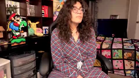 glaceon9 online show from 11/12/25, 01:39