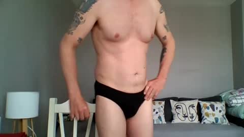Snapshot of gladius_grande chatting on 06/18/26, 12:09 Gladius Grande online show from 06/18/26, 12:09