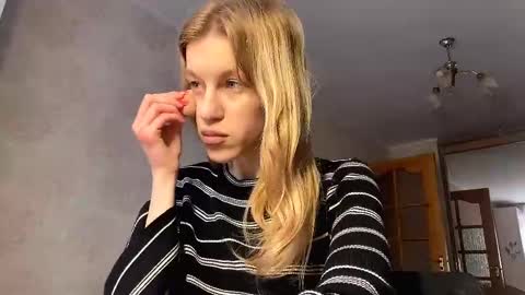 Snapshot of gladyswigg chatting on 04/03/26, 09:07 gladyswigg online show from 04/03/26, 09:07