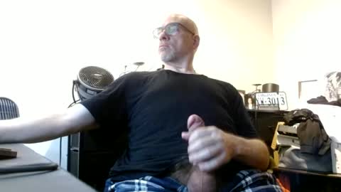 glaikind925958 online show from 06/18/26, 02:56