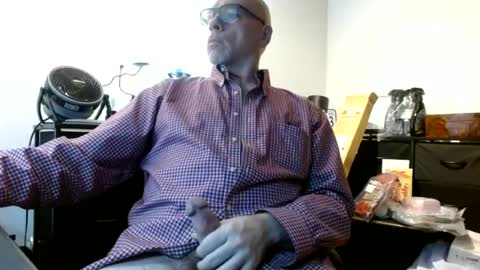 glaikind925958 online show from 06/28/26, 12:16
