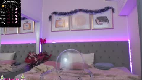 Snapshot of glamkate chatting on 12/27/24, 10:55 online show from 12/27/24, 10:55