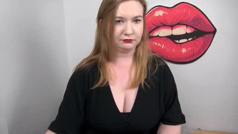 Nikki online show from 12/01/25, 04:34