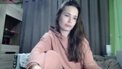 Snapshot of glassi chatting on 11/05/25, 07:47 glassi online show from 11/05/25, 07:47