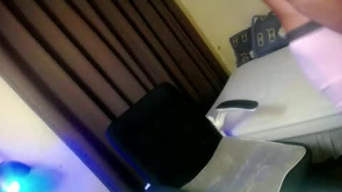 Snapshot of glenndou_daxs chatting on 09/10/25, 05:57 glenndou_daxs online show from 09/10/25, 05:57