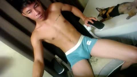 Snapshot of glenndou_daxs chatting on 09/19/25, 06:37 glenndou_daxs online show from 09/19/25, 06:37