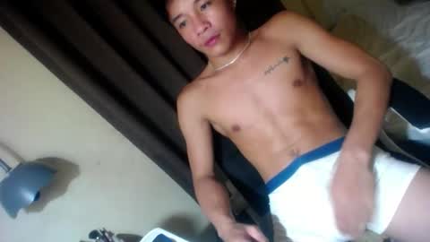 Snapshot of glenndou_daxs chatting on 09/21/25, 04:19 glenndou_daxs online show from 09/21/25, 04:19