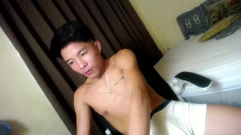 Snapshot of glenndou_daxs chatting on 10/04/25, 10:30 glenndou_daxs online show from 10/04/25, 10:30