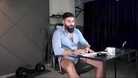 Matthew .. for short call me Matt online show from 12/23/24, 05:28