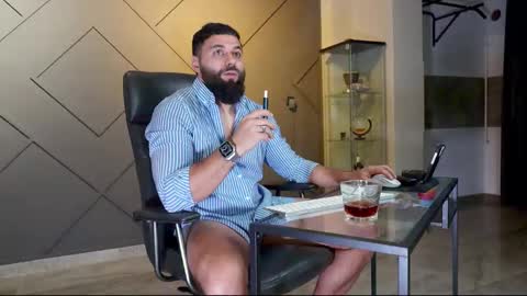 Matthew .. for short call me Matt online show from 02/23/25, 02:40