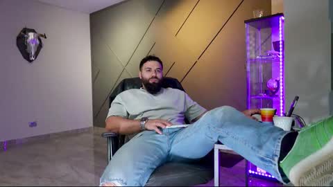 Matthew .. for short call me Matt online show from 03/11/25, 06:00