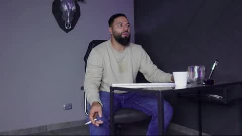 Matthew .. for short call me Matt online show from 09/18/25, 03:41