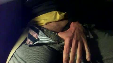 Snapshot of glimmertwins11 chatting on 10/21/25, 08:53 glimmertwins11 online show from 10/21/25, 08:53