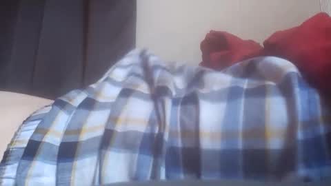 Snapshot of glitchingglob chatting on 10/02/25, 02:35 glitchingglob online show from 10/02/25, 02:35