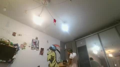 Snapshot of glitter_doll chatting on 01/07/25, 05:20 glitter_doll online show from 01/07/25, 05:20
