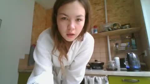 Snapshot of glitter_doll chatting on 01/13/25, 08:58 glitter_doll online show from 01/13/25, 08:58