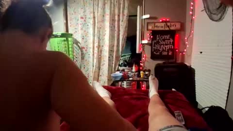 Snapshot of glizzy4u chatting on 12/16/25, 11:26 glizzy4u online show from 12/16/25, 11:26