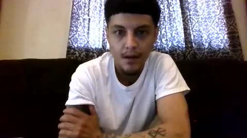 Snapshot of glly444 chatting on 02/10/26, 05:28 glly444 online show from 02/10/26, 05:28