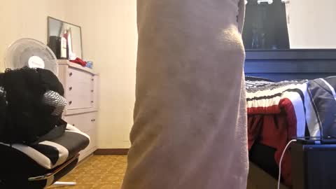 glomightyj online show from 05/17/26, 06:37