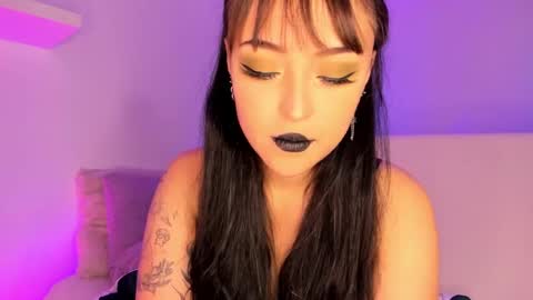 Mimi online show from 01/10/25, 06:38