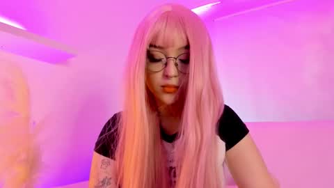 Mimi online show from 09/12/25, 05:46