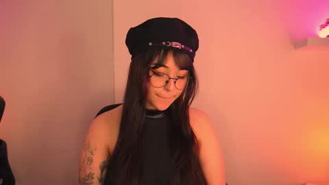 Snapshot of gloomydoll chatting on 02/07/26, 08:45 Mimi online show from 02/07/26, 08:45