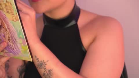 Snapshot of gloomydoll chatting on 02/11/26, 05:40 Mimi online show from 02/11/26, 05:40