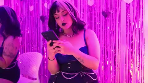 Snapshot of gloomydoll chatting on 02/13/26, 11:34 Mimi online show from 02/13/26, 11:34