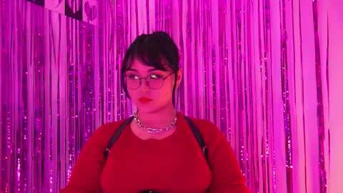 Snapshot of gloomydoll chatting on 02/25/26, 08:29 Mimi online show from 02/25/26, 08:29