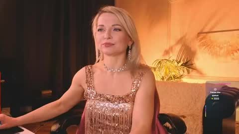 Snapshot of gloria_lovely chatting on 05/08/26, 11:04 Gloria online show from 05/08/26, 11:04