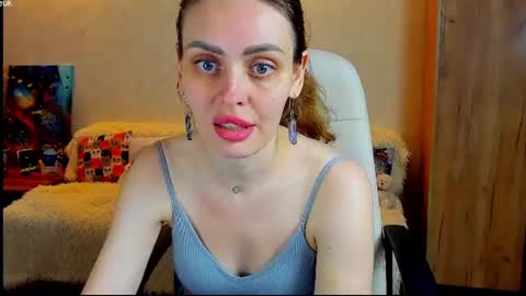 Snapshot of gloria_wood chatting on 07/06/26, 03:58 Gloria Wood online show from 07/06/26, 03:58