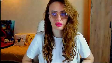 Snapshot of gloria_wood chatting on 07/28/26, 08:52 Gloria Wood online show from 07/28/26, 08:52