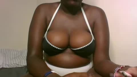 Snapshot of glorious_t chatting on 12/05/24, 02:31 glorious_t online show from 12/05/24, 02:31