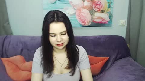 Snapshot of gloriyadre chatting on 10/19/25, 04:40 gloriyadre online show from 10/19/25, 04:40