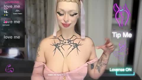 Snapshot of gloryaaaa chatting on 04/17/26, 10:24 I want to make you happy and lovense online show from 04/17/26, 10:24