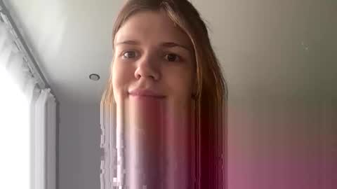  Roxy  online show from 04/23/26, 02:08