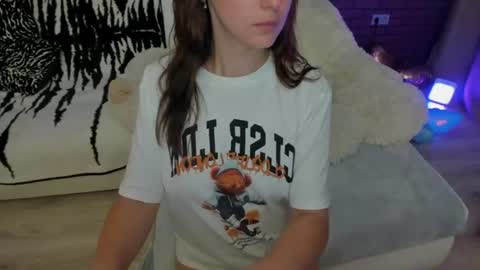 Mia online show from 06/29/26, 04:29