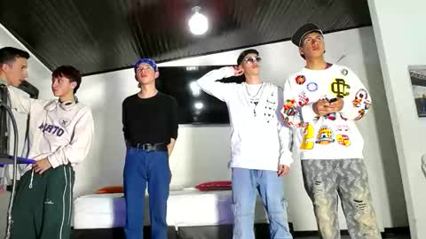 THOMAS AND DAMIAND online show from 10/18/25, 06:08